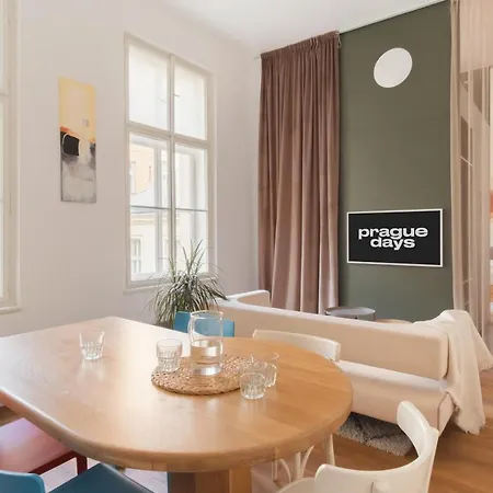 Apartment Days - Spacious Designer In Center - Powder Tower *