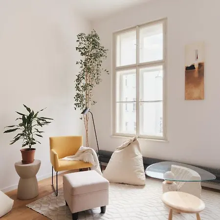 Apartment Days - Spacious Designer In Center - Powder Tower *