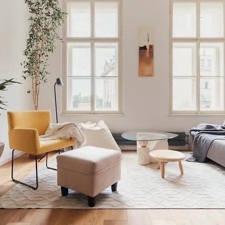 Daire Days - Spacious Designer In Center - Powder Tower