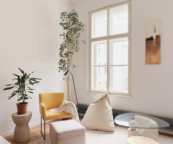 Apartament Days - Spacious Center Next To The Powder Tower *