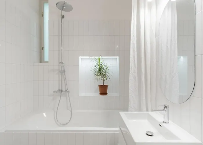 Apartament Days - Spacious Center Next To The Powder Tower *